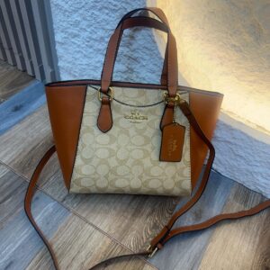 Bolso Coach Tipo Cartera con reata manos libre