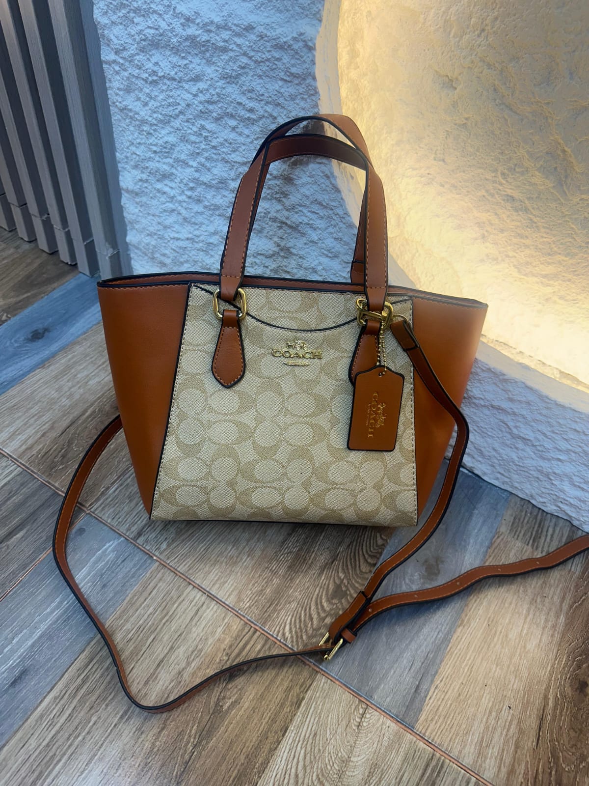 Bolso Coach Tipo Cartera con reata manos libre