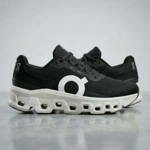 Tenis on cloud on running para hombre blanco-negro
