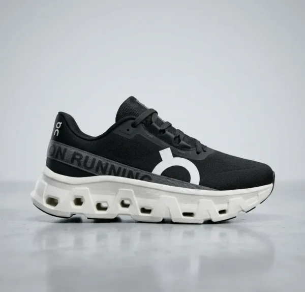 Tenis on cloud on running para hombre blanco-negro