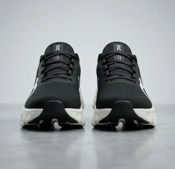 Tenis on cloud on running para hombre blanco-negro